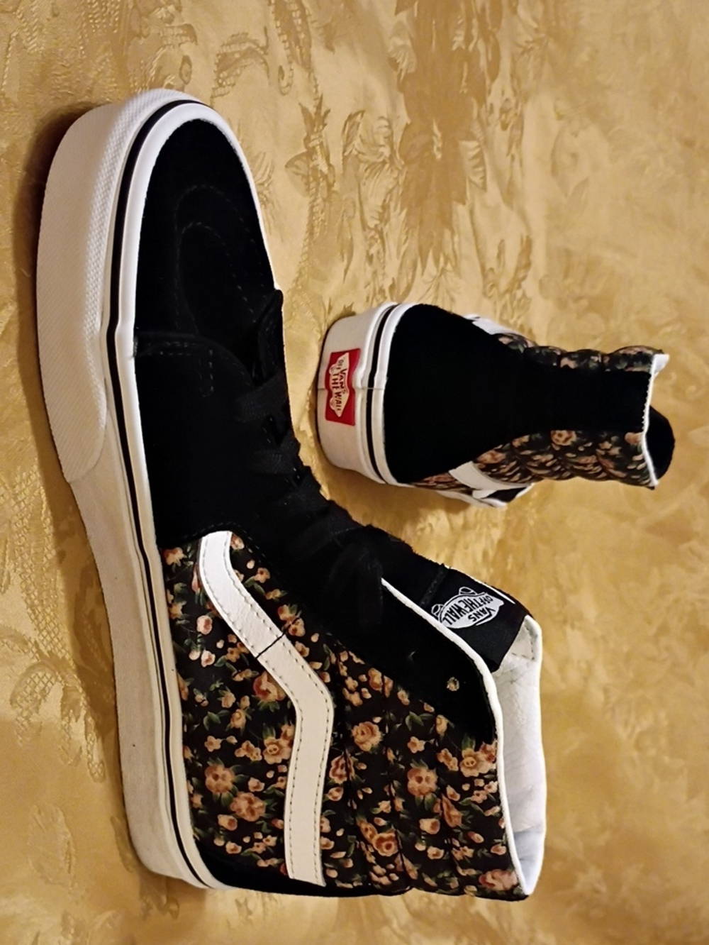 VANS Black Suede Floral Sk8-Hi High-Top Women's 8.0 Men's 6.5